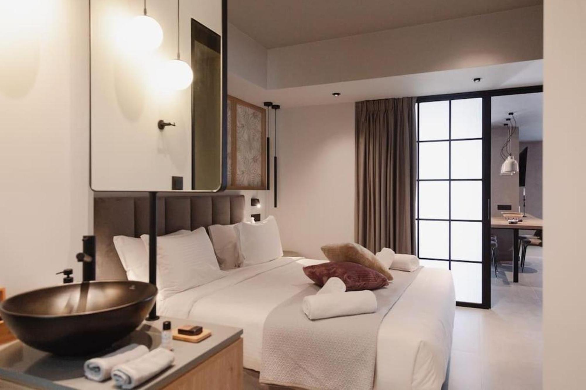Orama Luxury Suite 3 Bedrooms With Private Pool 헐소니소스 외부 사진