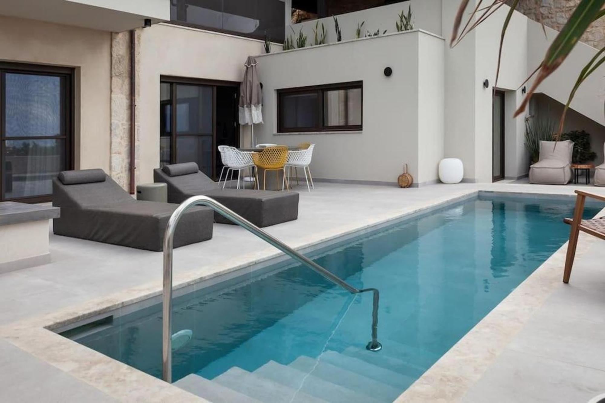 Orama Luxury Suite 3 Bedrooms With Private Pool 헐소니소스 외부 사진