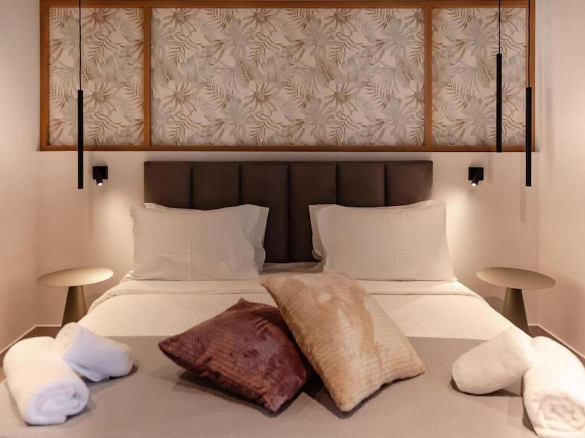 Orama Luxury Suite 3 Bedrooms With Private Pool 헐소니소스 외부 사진